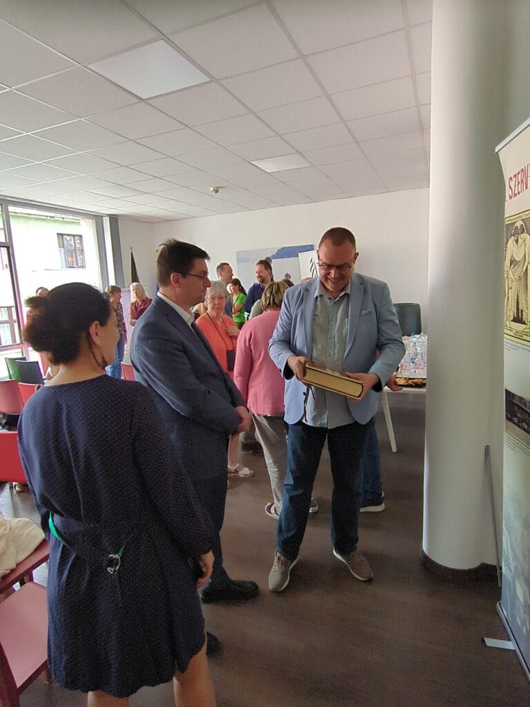 De Vlaamse vertegenwoordiger en de Belgische ambassadeur 